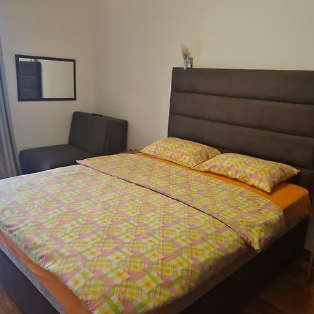 Seaview Apartment بار الغرفة الصورة